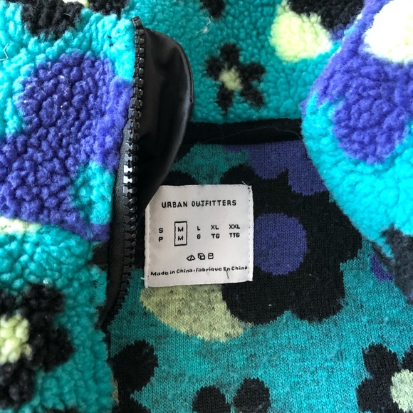 Urban Outfitter half zip pullover - Picture 2 of 3